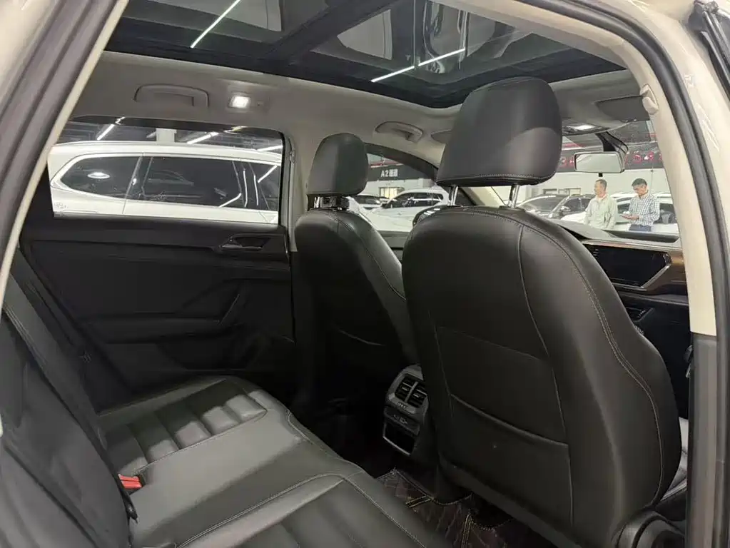 Volkswagen Tharu — миниатюра 12