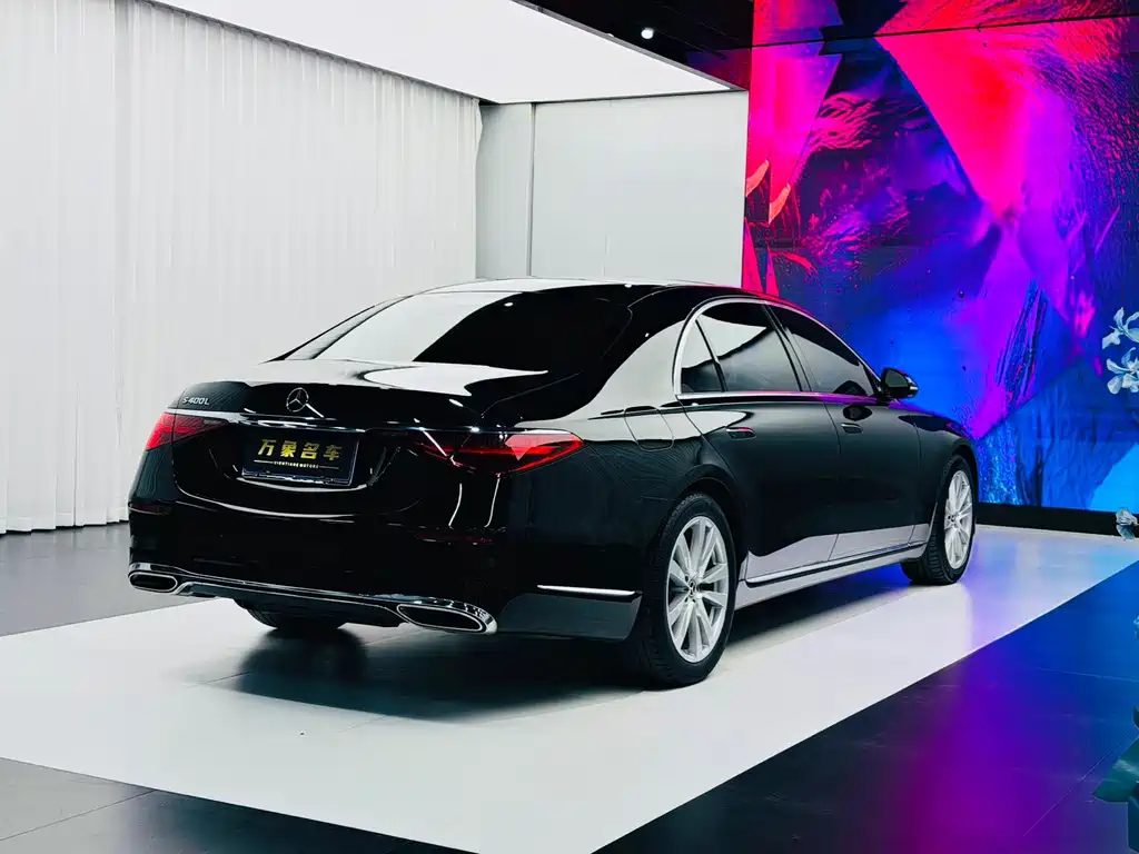 Mercedes-Benz S-Class — миниатюра 13