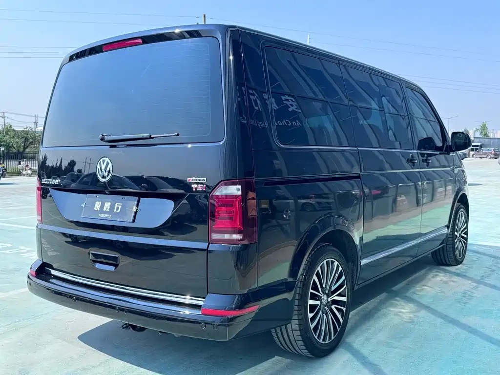 Volkswagen Multivan — миниатюра 7