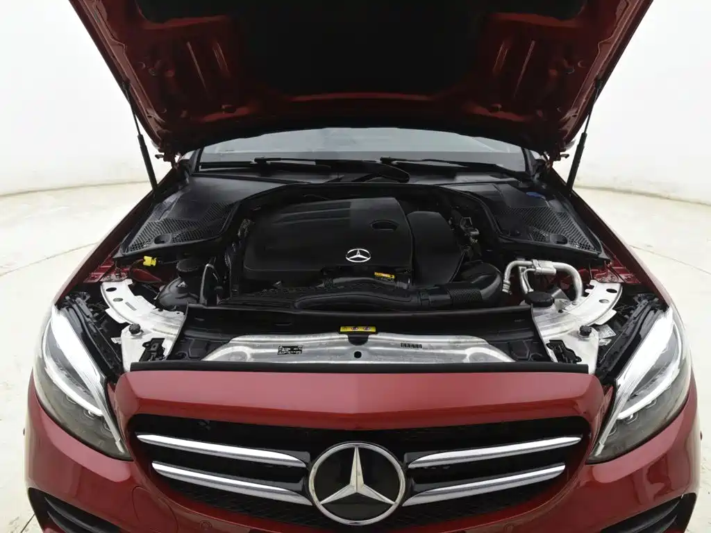 Mercedes-Benz C-Class — миниатюра 12