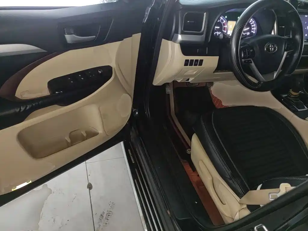 Toyota Highlander — миниатюра 16