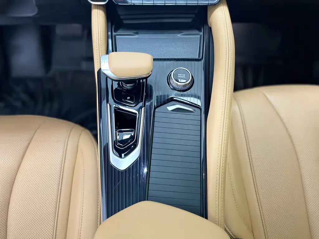 GEELY AUTOMOBILE XINGYUE L EXTENDED RANGE ELECTRIC VERSION