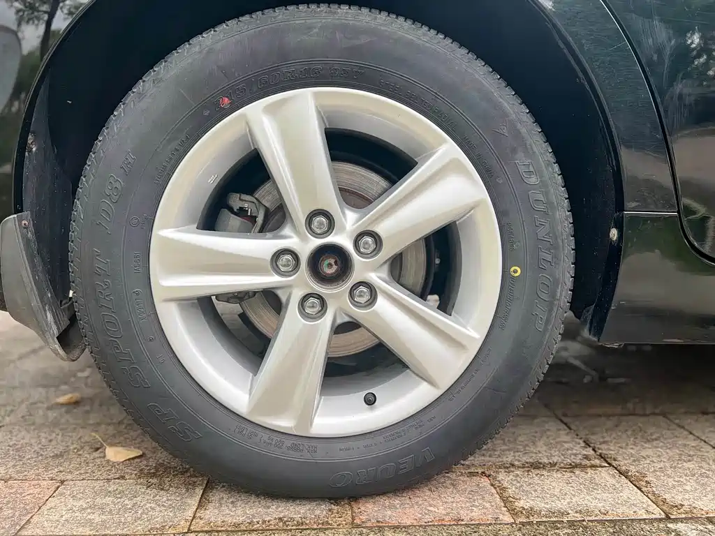 Toyota Reiz — миниатюра 21