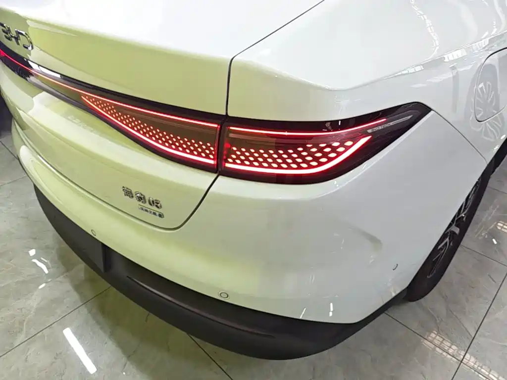 BYD Seal 05 DM-i — миниатюра 8