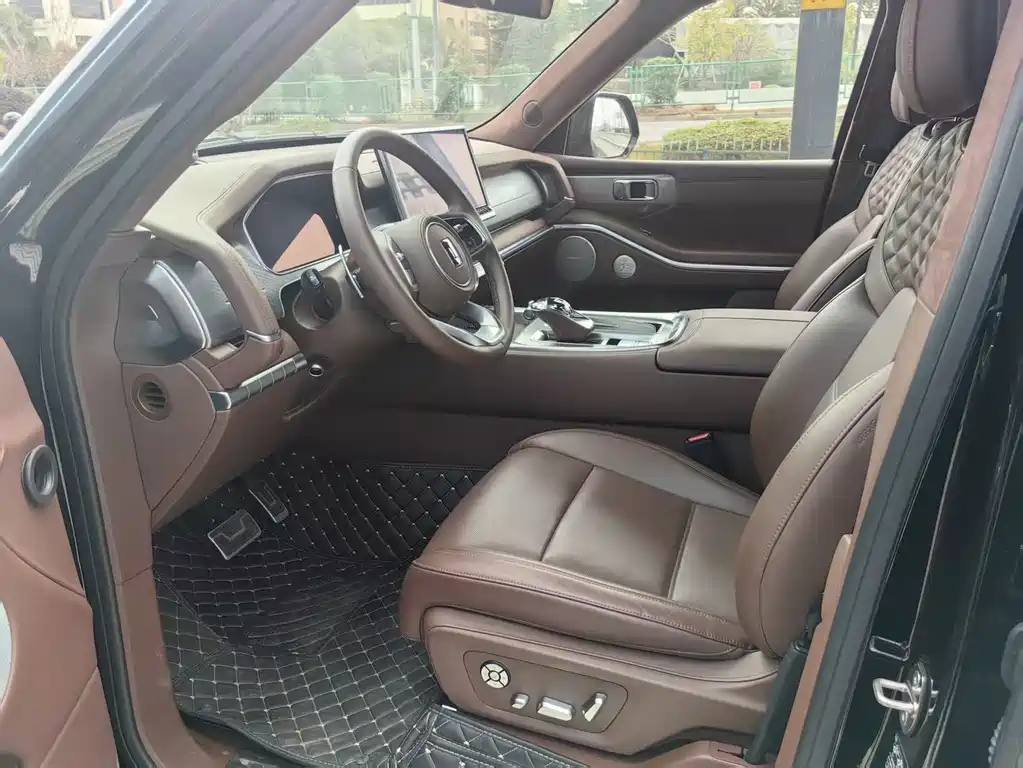 TANK TANK 700 NEW ENERGY