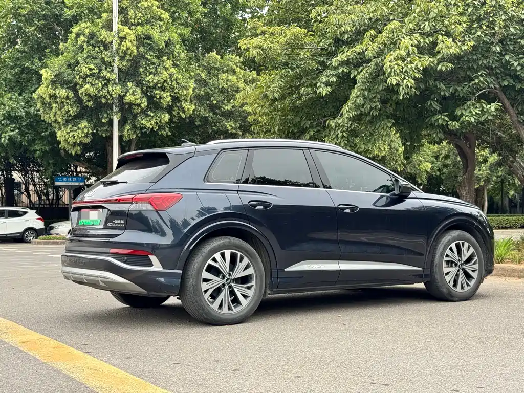Audi Q4 e-tron — миниатюра 9