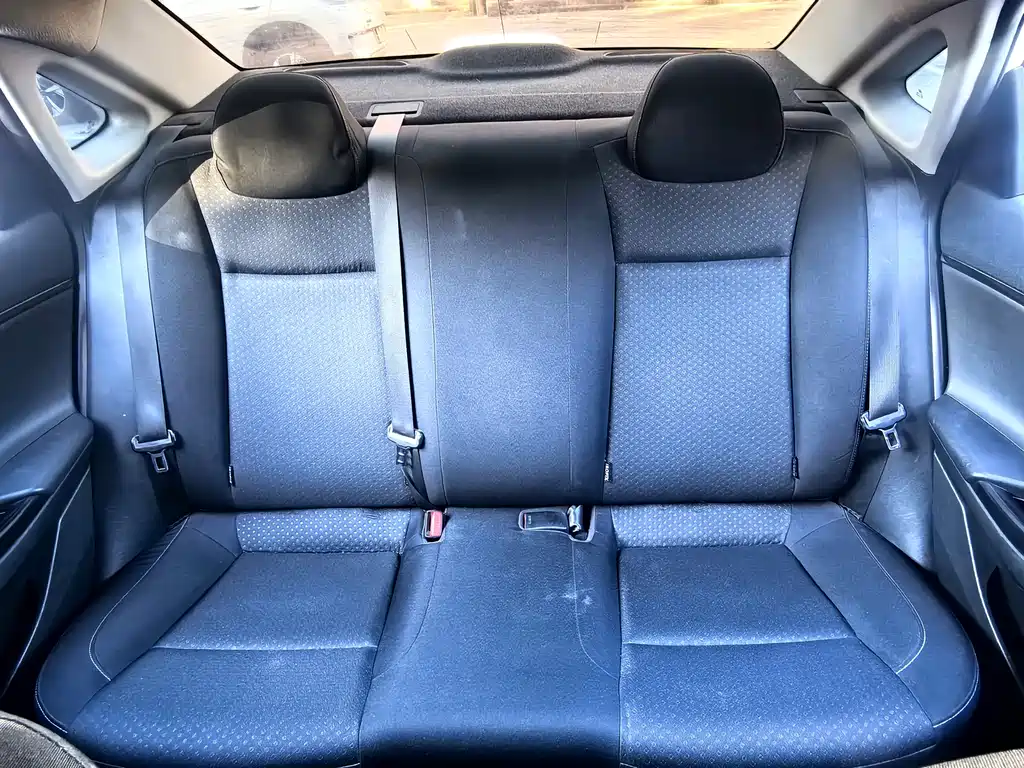 Hyundai Elantra — миниатюра 22
