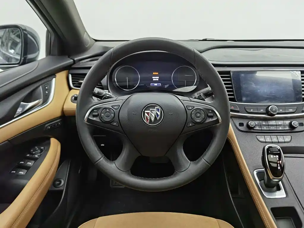 Buick LaCrosse — миниатюра 11