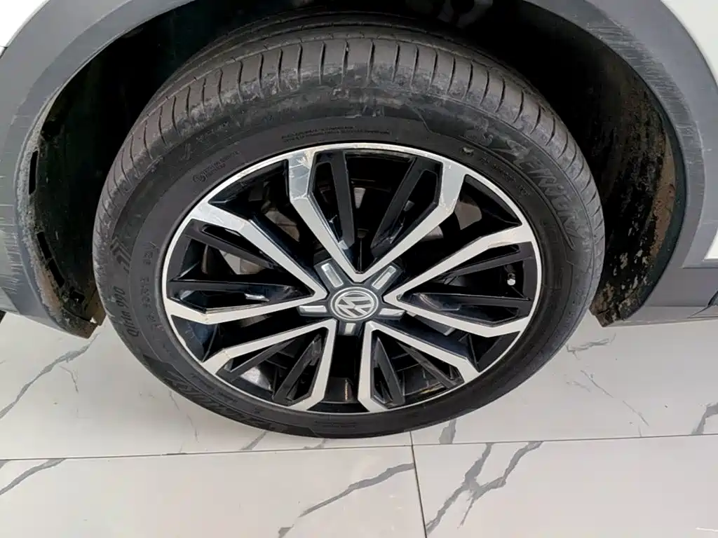 Volkswagen T-Roc — миниатюра 23
