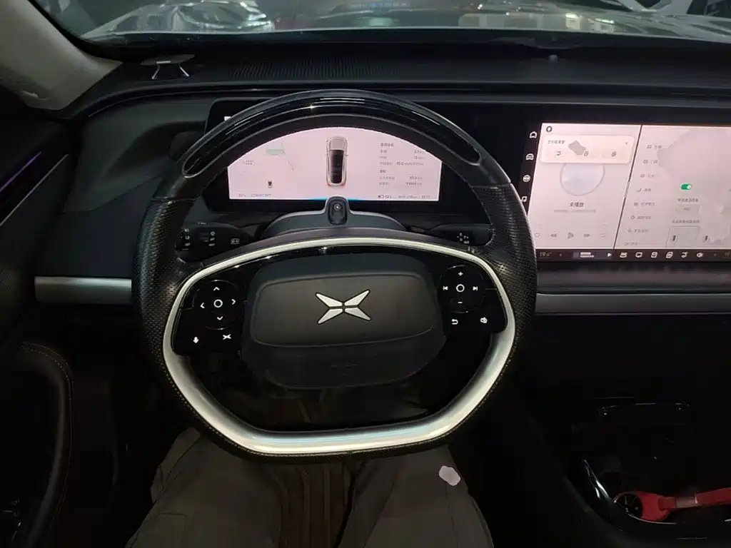 XPeng P7 — миниатюра 11