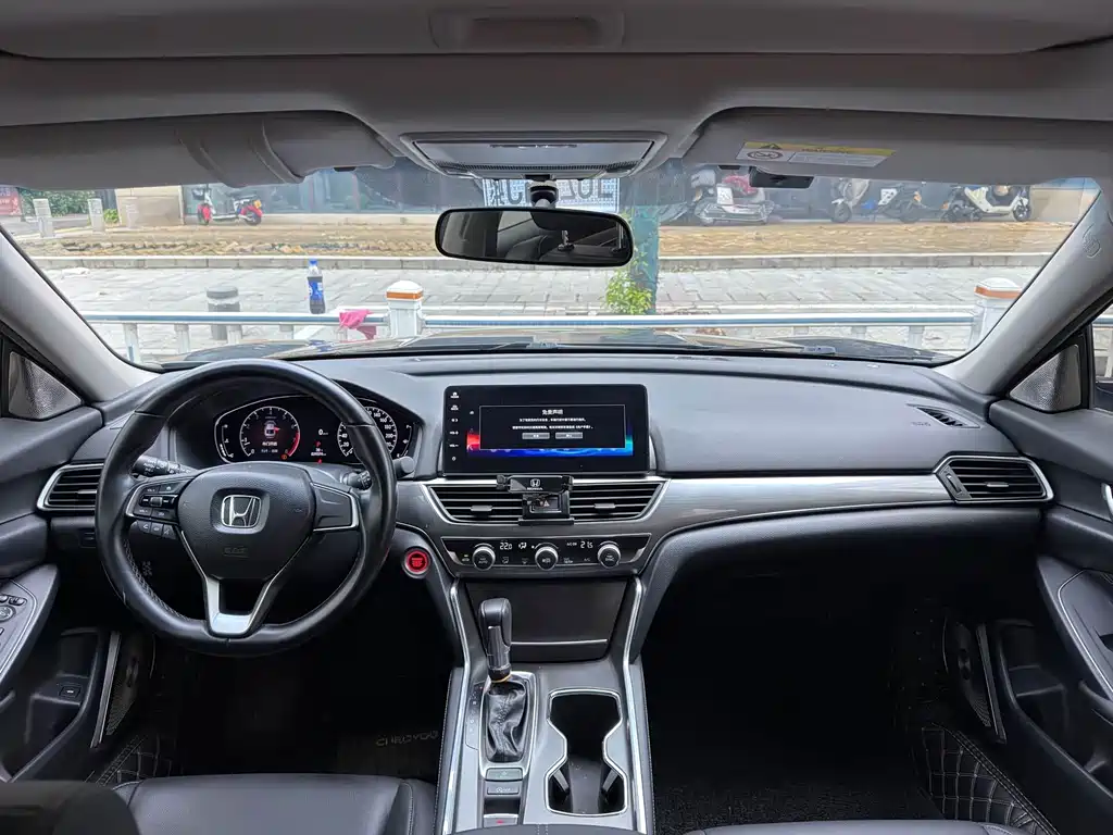 Honda Accord — миниатюра 4