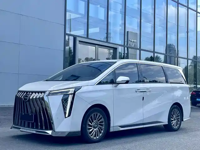 GAC Trumpchi M8