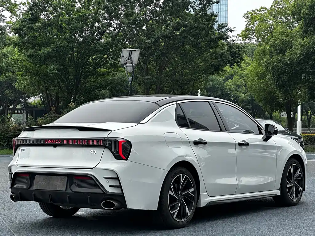 Lynk & Co 03 — миниатюра 9