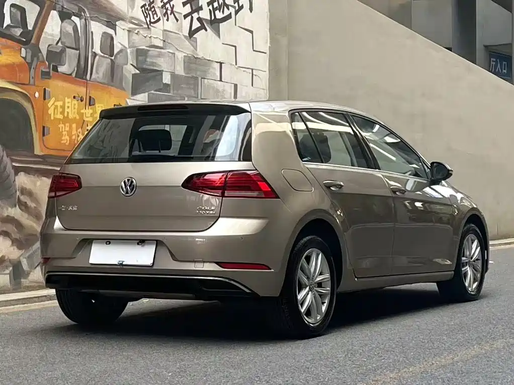 Volkswagen Golf — миниатюра 5