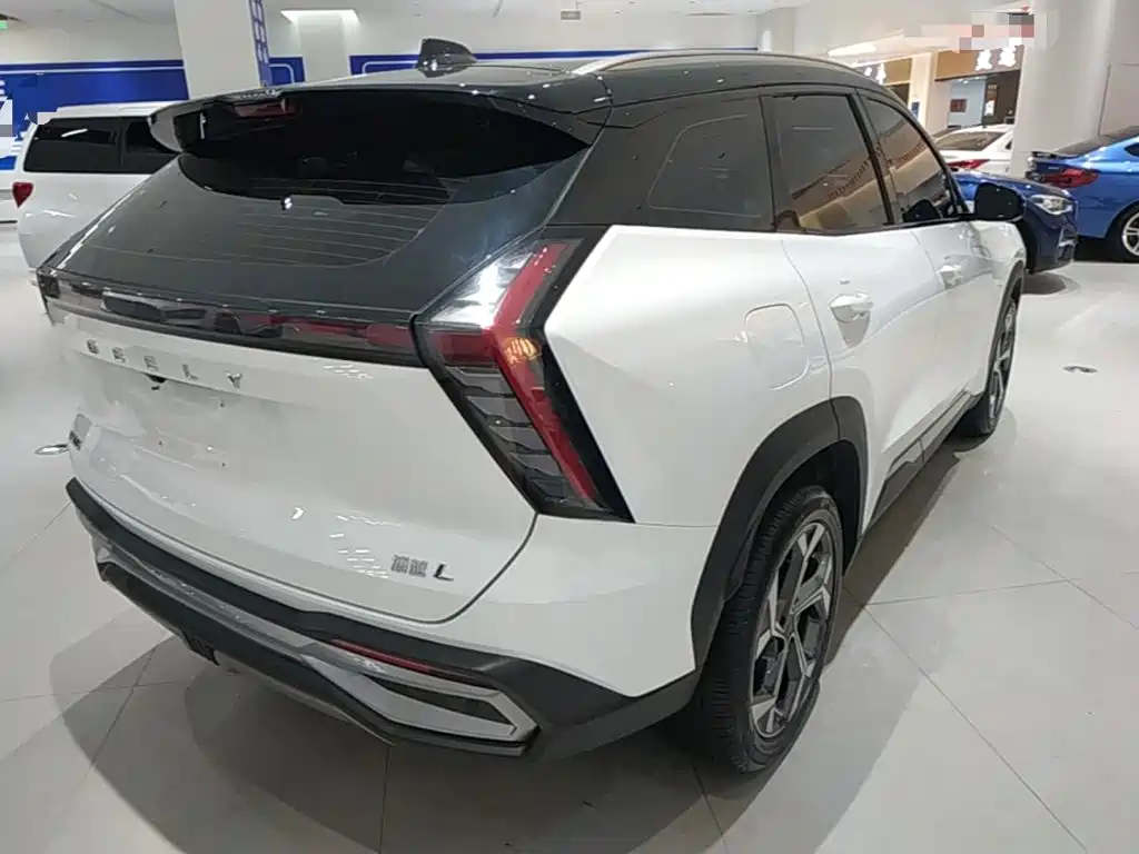 Geely Boyue L — миниатюра 7