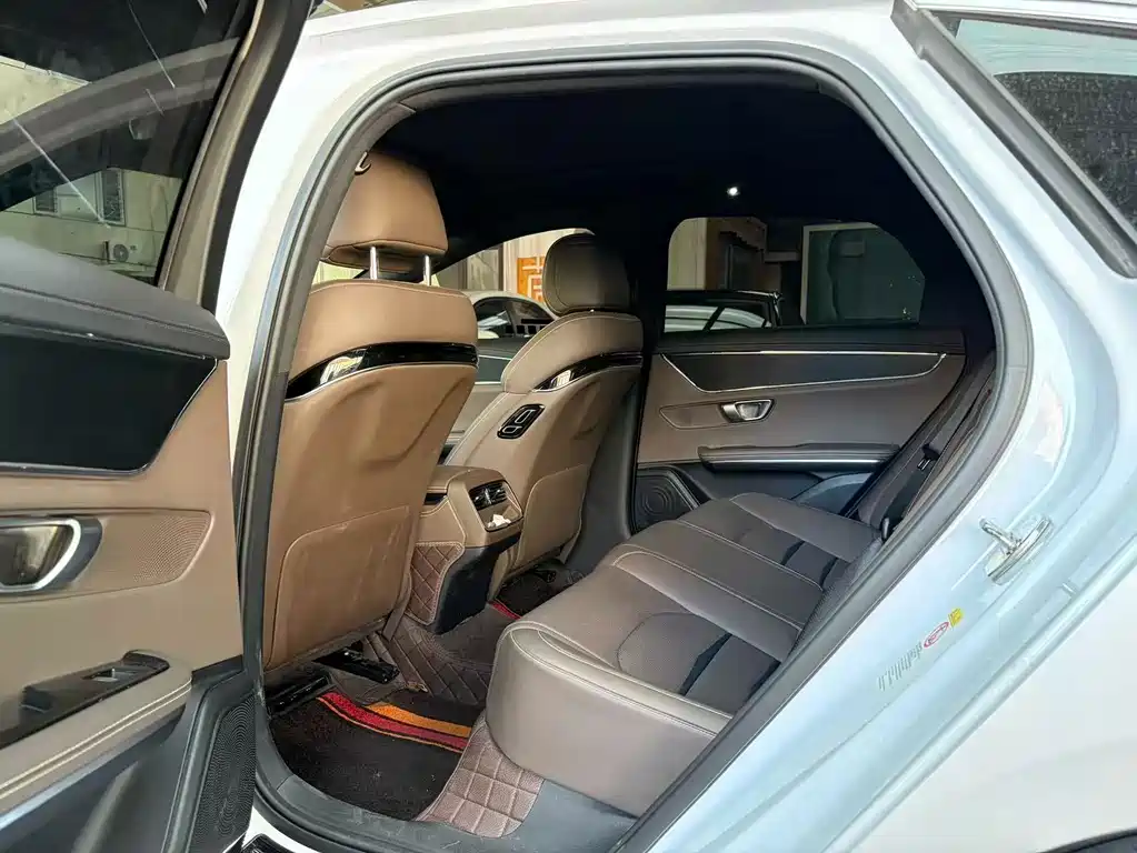 BYD Han — миниатюра 5