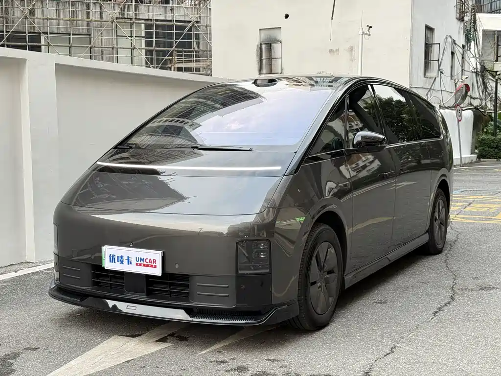 Li Auto Li MEGA