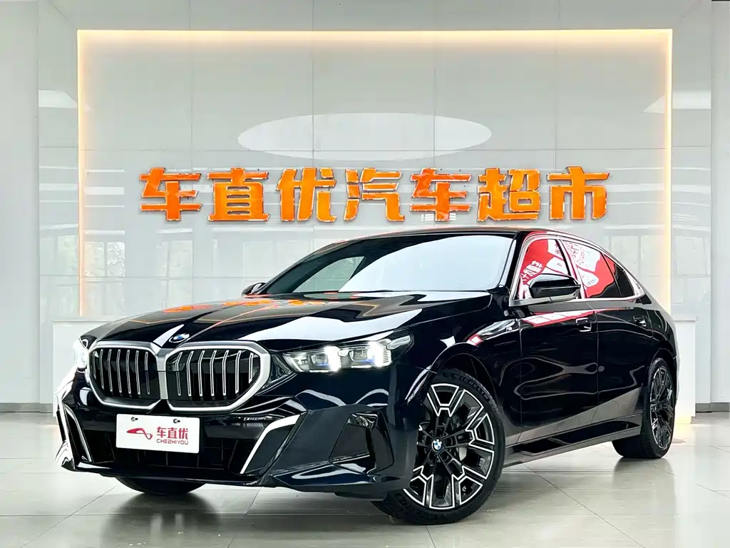 BMW 5 Series 2025