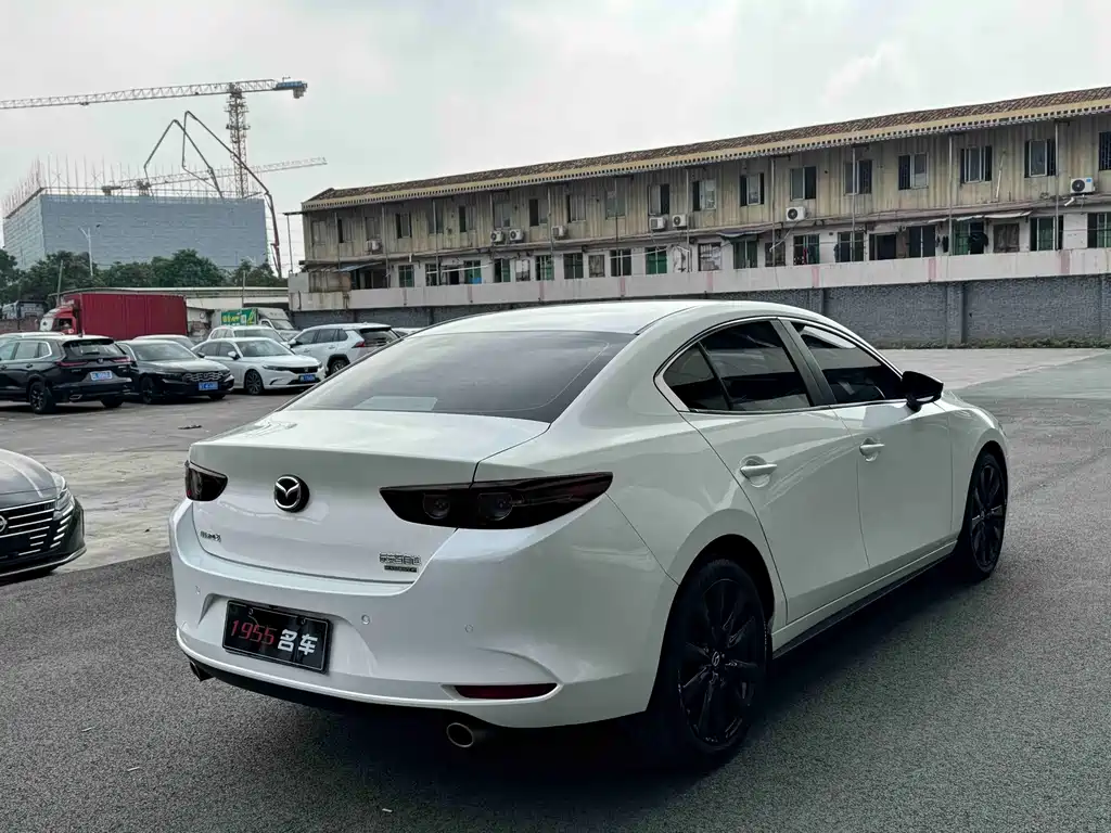 Mazda 3 Axela — миниатюра 9