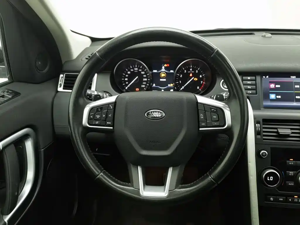 Land Rover Discovery Sport — миниатюра 11