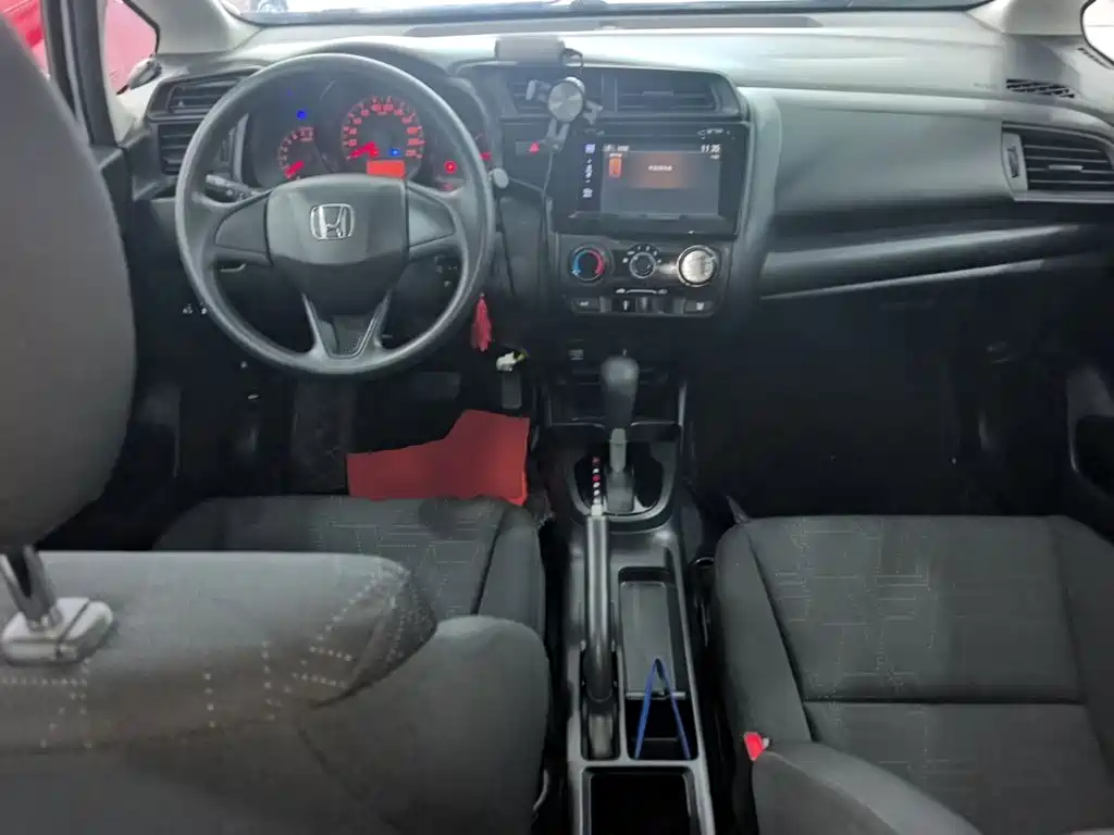 Honda Fit — миниатюра 10