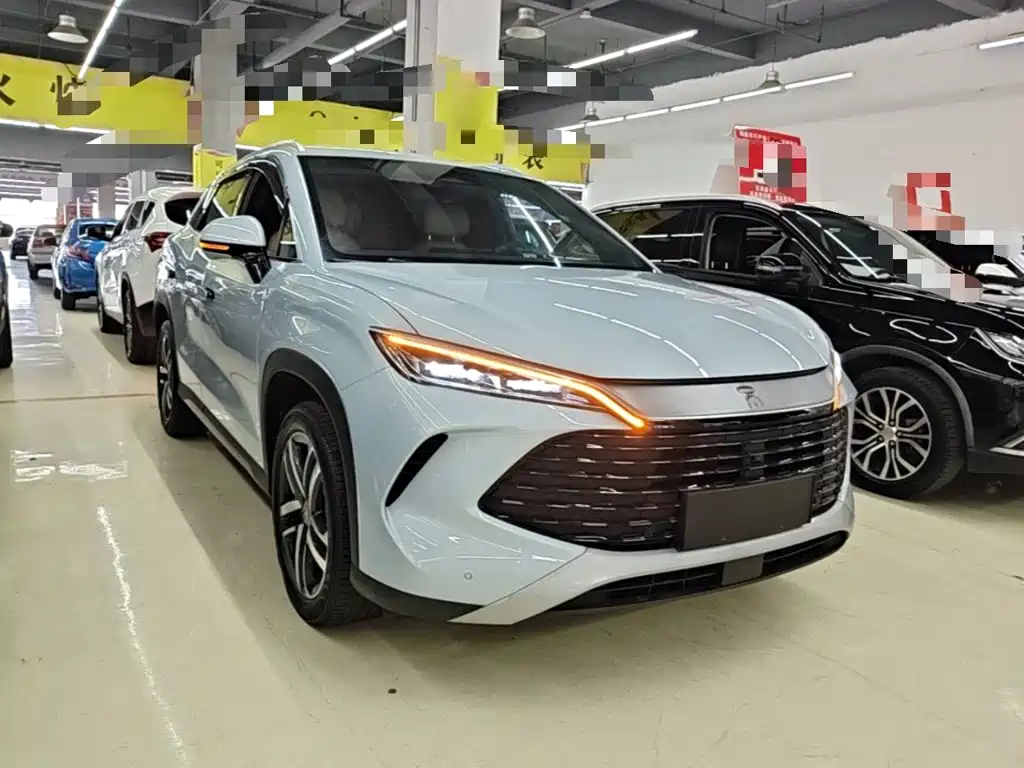 BYD L DM-i — миниатюра 4