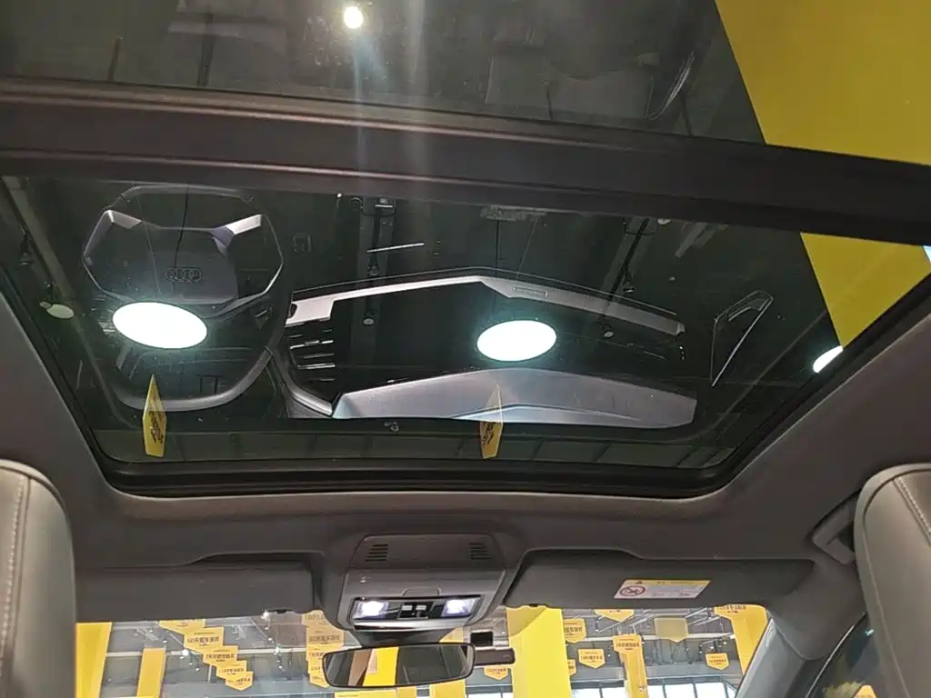 Audi Q4 e-tron — миниатюра 18
