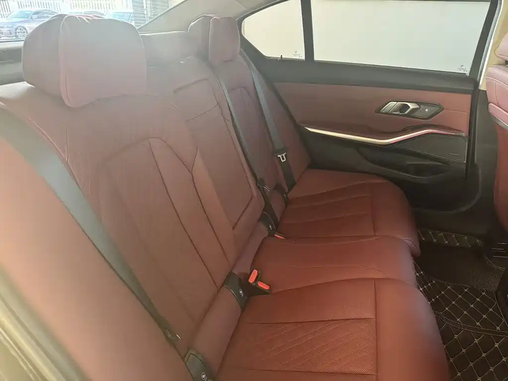 BMW 3 Series — миниатюра 7