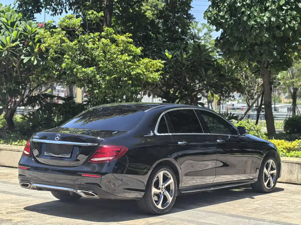 Mercedes-Benz E-Class E 2019 E 300 L Sport Fashion