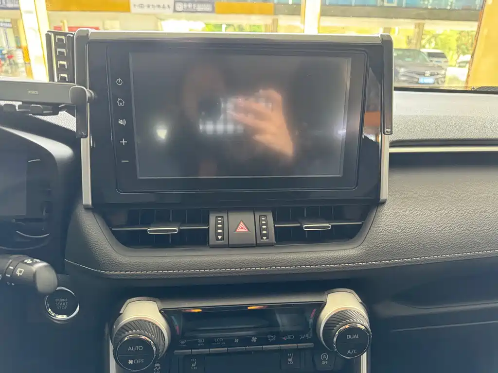 TOYOTA RAV4 RONGFANG