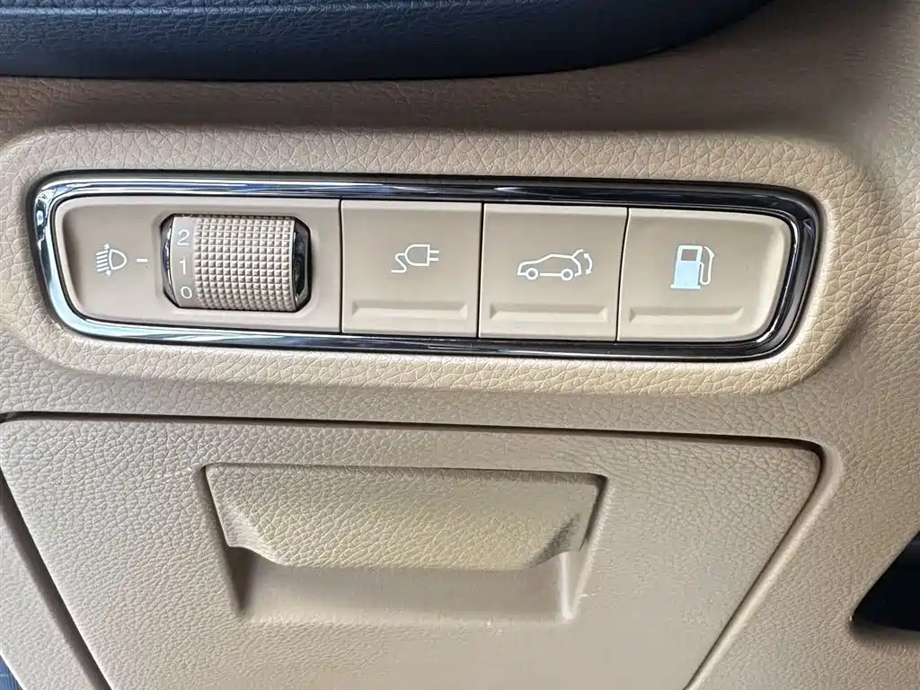 GAC Motor Trumpchi ES9 — миниатюра 17