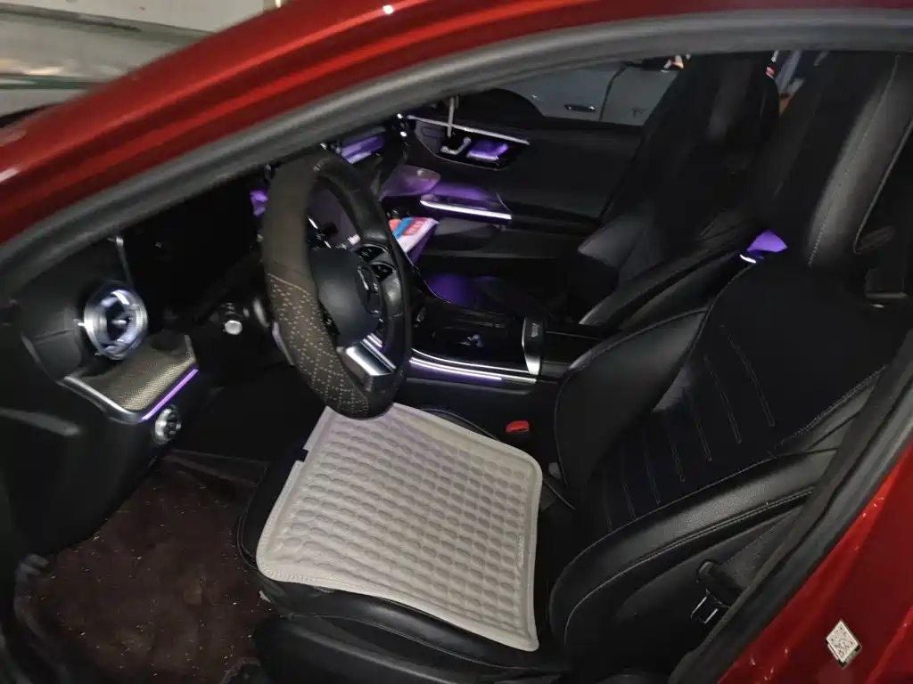 Mercedes-Benz C-Class — миниатюра 11