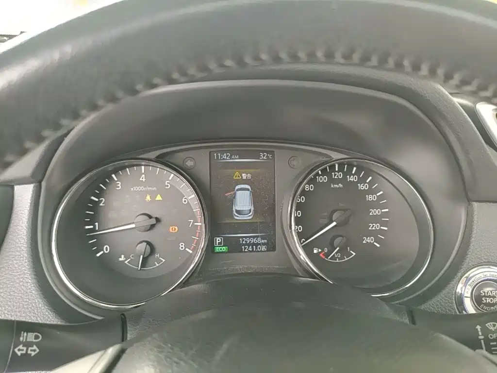 Nissan Qashqai — миниатюра 12