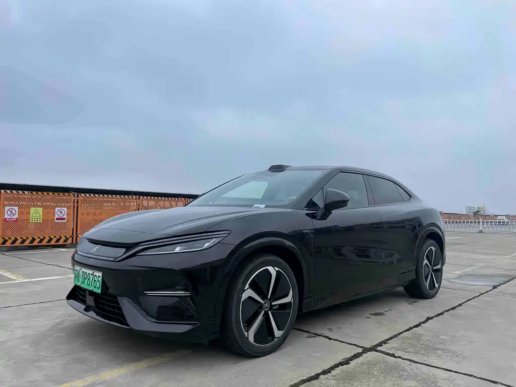 Byd L EV 2025