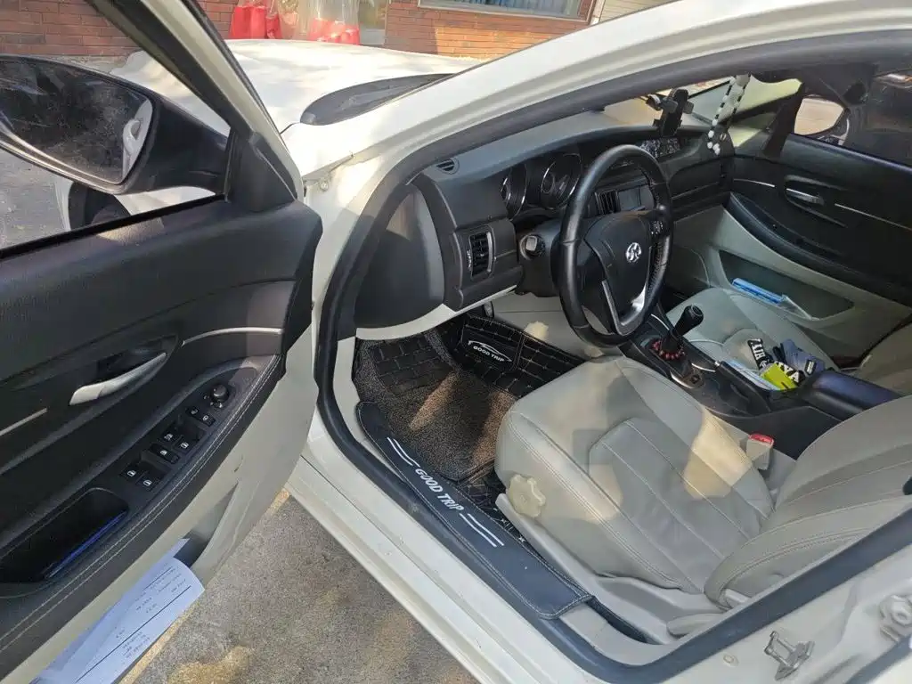 BAIC Senova D50 — миниатюра 12