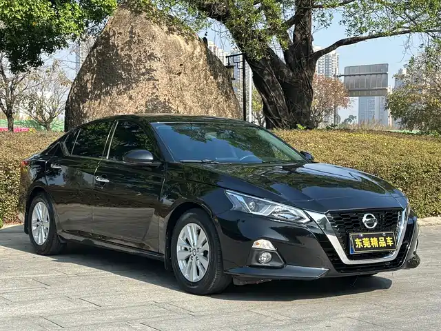 NISSAN TEANA