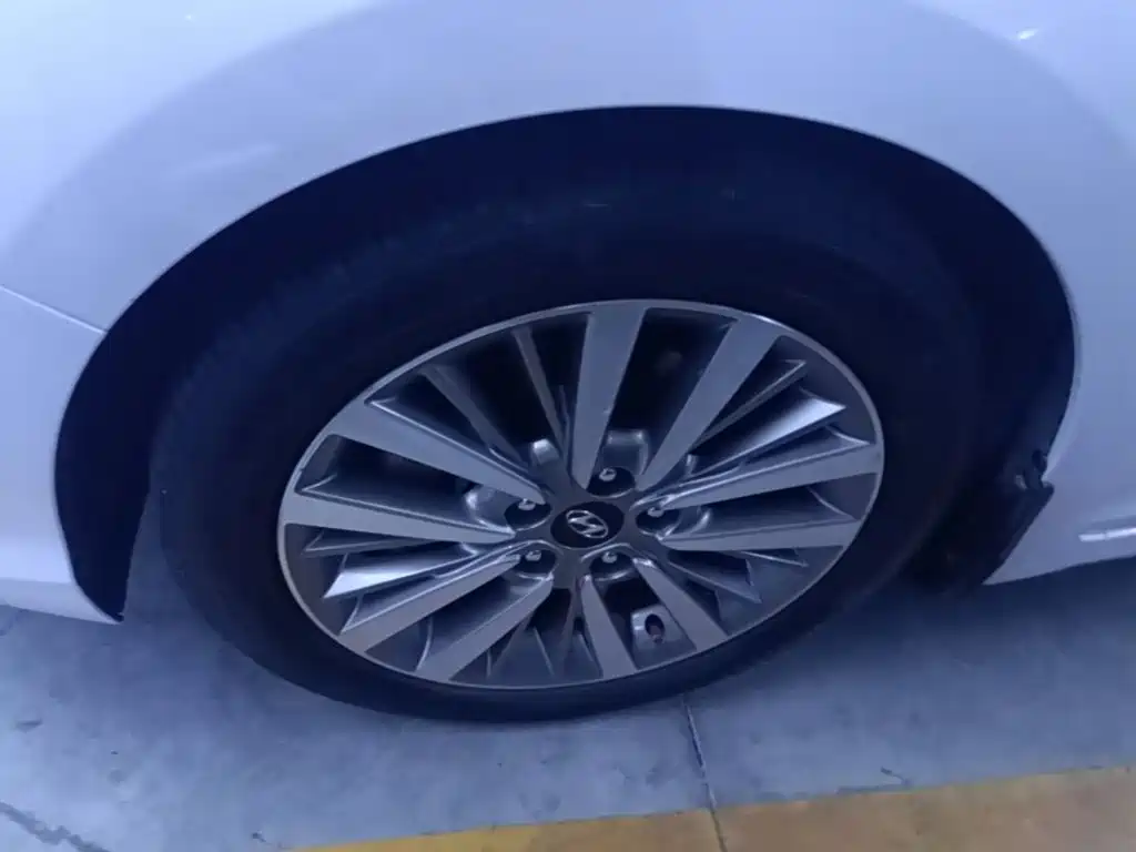Hyundai Mistra — миниатюра 23