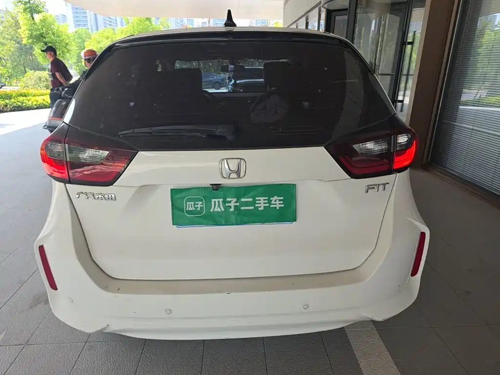 Honda Fit — миниатюра 6