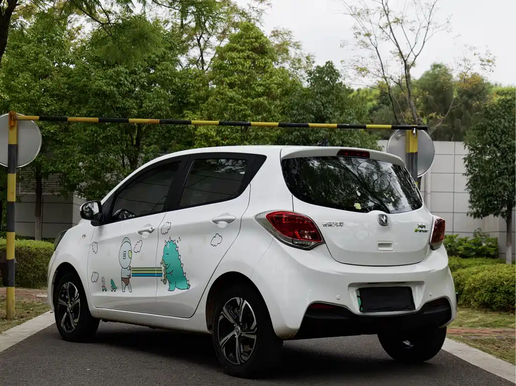 Changan Benben E-Star — миниатюра 6