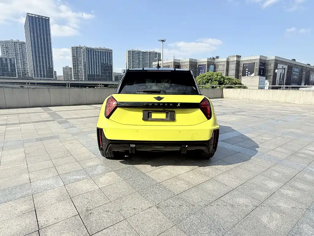 MINI MINI COOPER EV — миниатюра 5