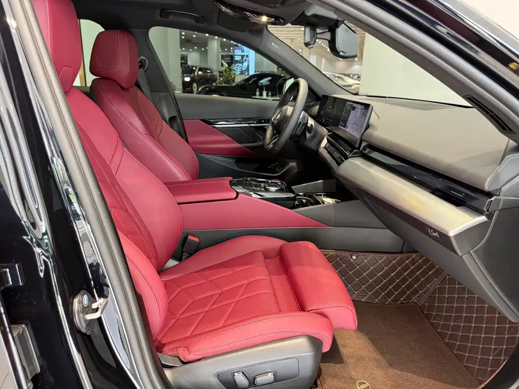 BMW 5 Series (Import) — миниатюра 13