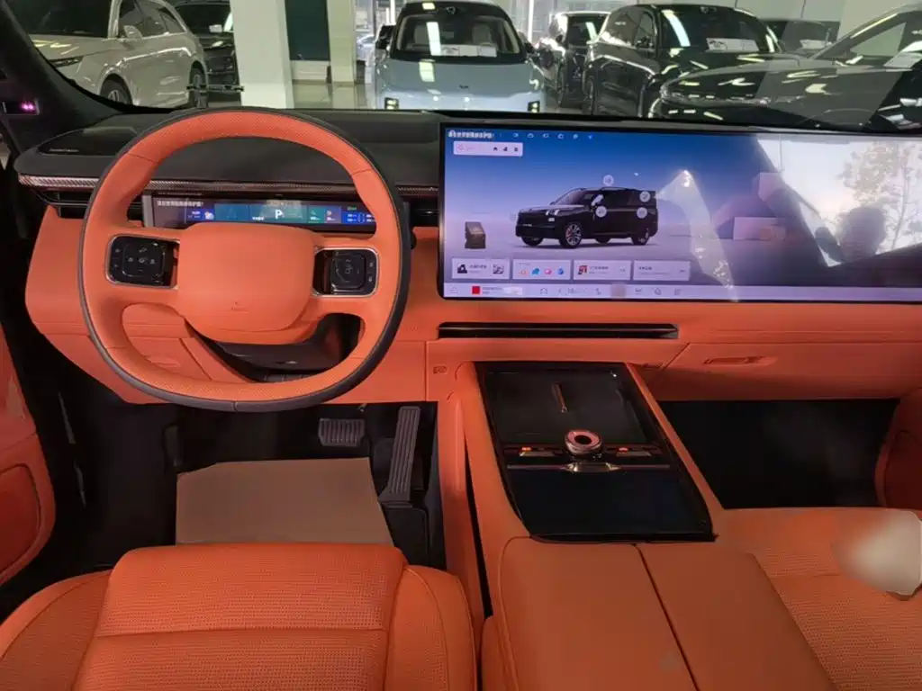 Lynk & Co 900 — миниатюра 10