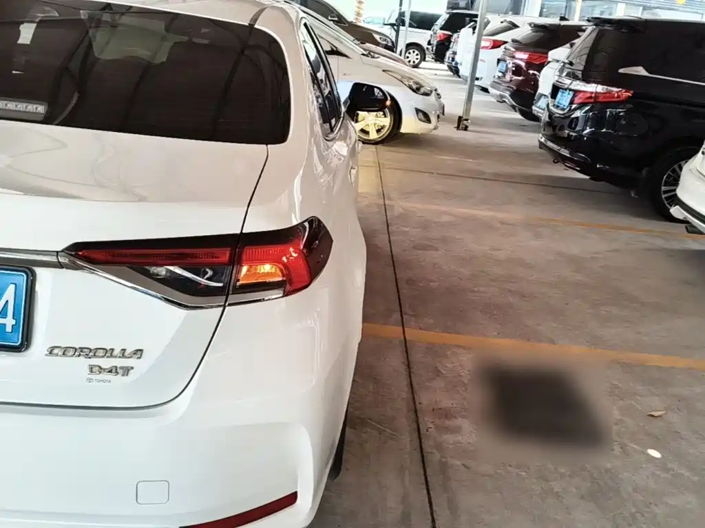 Toyota Corolla — миниатюра 8