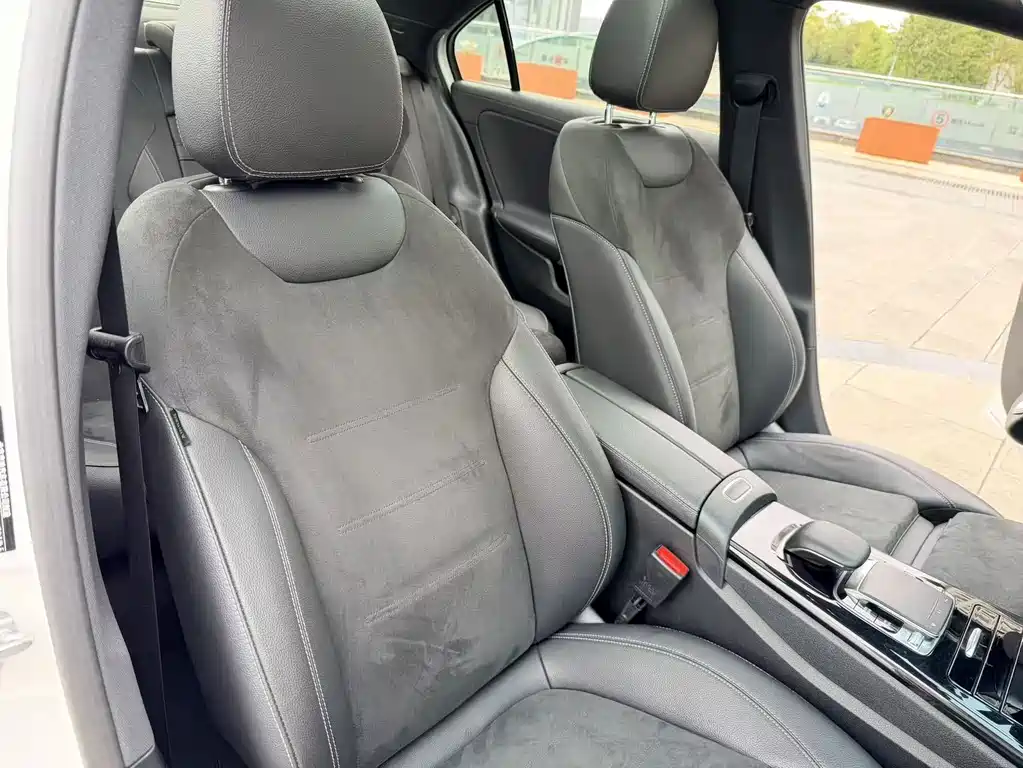 Mercedes-Benz A-Class — миниатюра 9