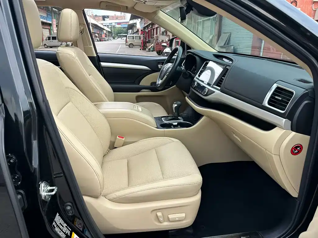Toyota Highlander — миниатюра 8