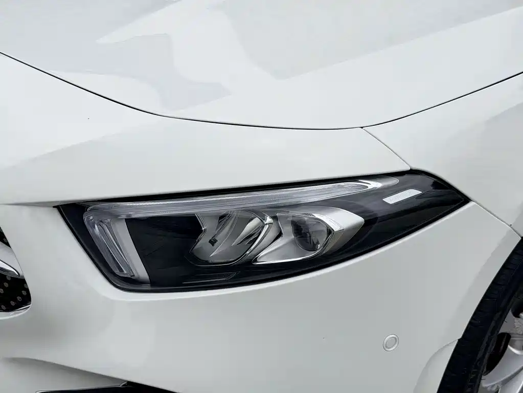 Mercedes-Benz A-Class — миниатюра 7