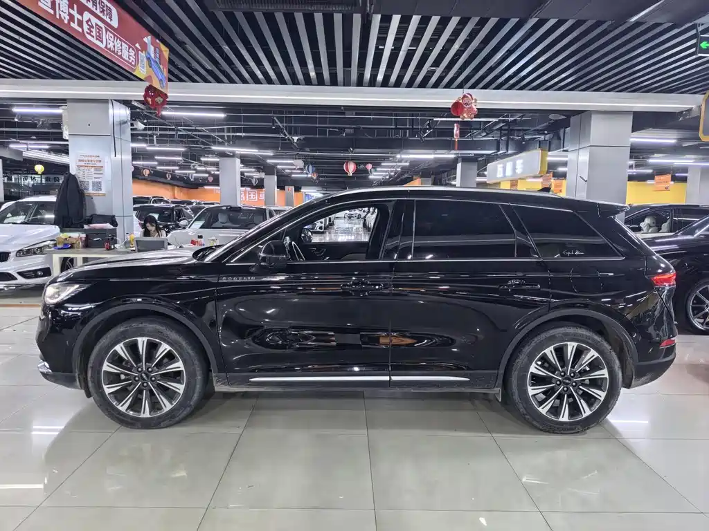 Lincoln Corsair 2022 2.0T