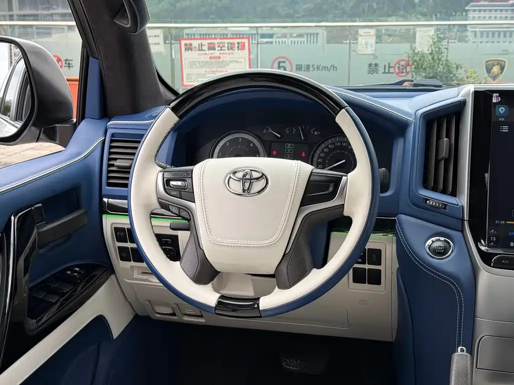 Toyota Land Cruiser — миниатюра 16