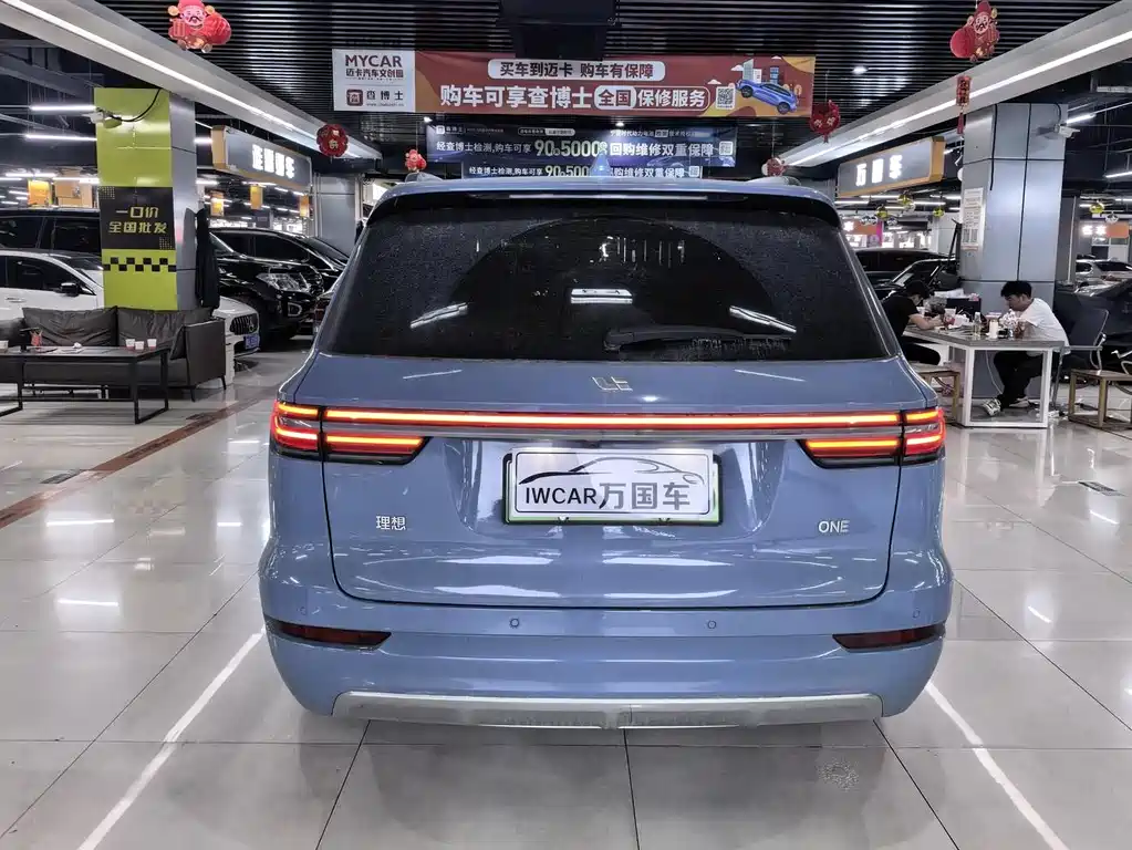 Li Auto ONE 2021 6 мест