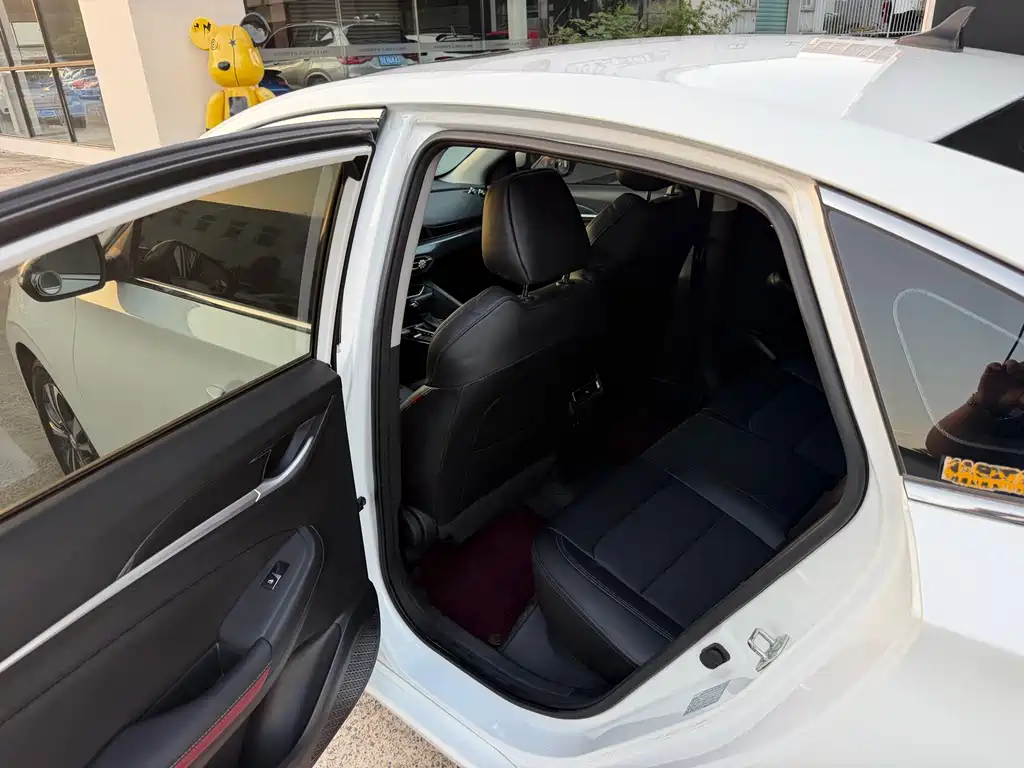 Changan Eado — миниатюра 5
